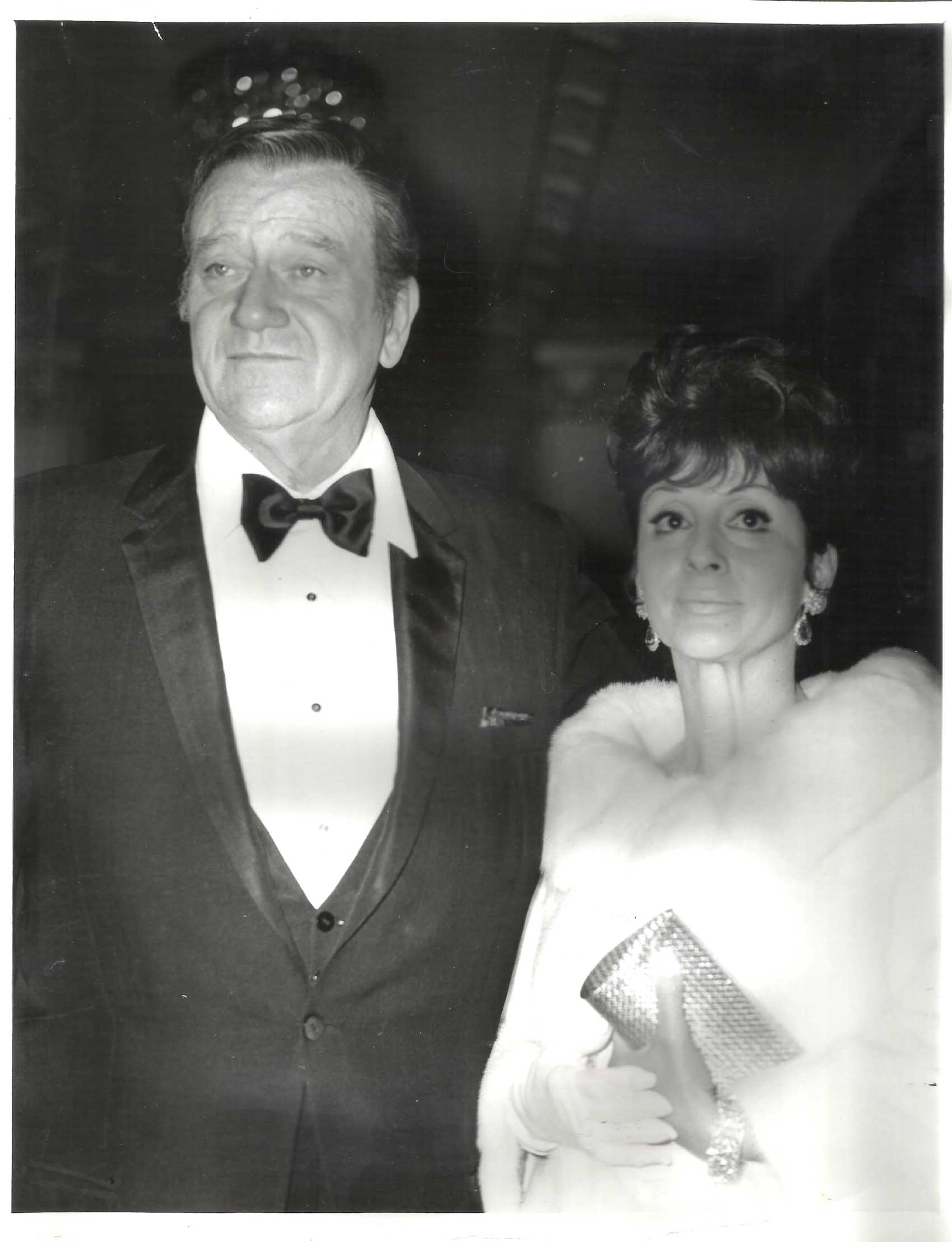 John Wayne And Wife Pilar Original Vintage Candid Photograph 1970s Ebay